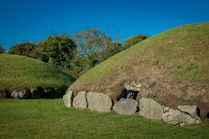 Brú na Bóinne and Hill of Tara Brú na Bóinne and Hill of Tara